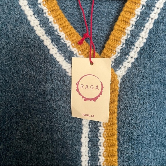 Raga Blue Multicolor Floral Embroidered Cardigan NWT Small - Picture 8 of 12